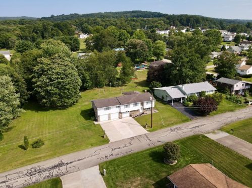 1521 Sycamore St, South Connellsville PA  15425-4954 exterior