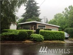 15502 Burke Ave, Seattle, WA 98133-6033