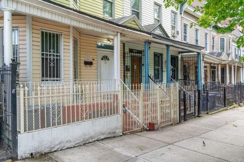312 169th St, Bronx NY  10452-7701 exterior