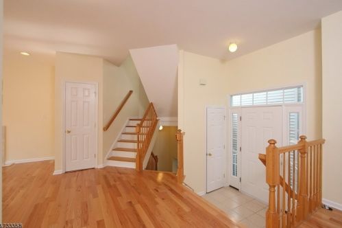 24 Arrowgate Dr, Dover NJ  07869-5213 exterior