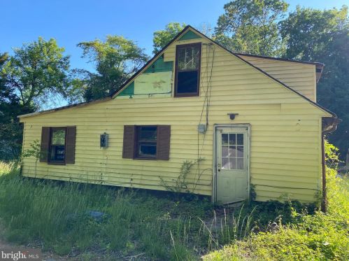 445 Maple Ave, Newfield, NJ 08344-4949