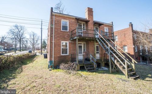 4620 Brk St, Washington DC 20019-4654 exterior