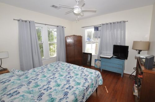 5002 Avenue, Galveston TX 77551-4831 exterior