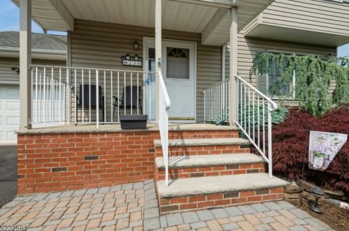 230 7th Ave, Manville NJ  08835-1216 exterior