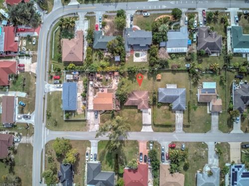 4424 31 Pl, Naples FL 34116-8040 exterior