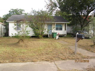 806 4th St, Jones Creek, TX 77541-5404