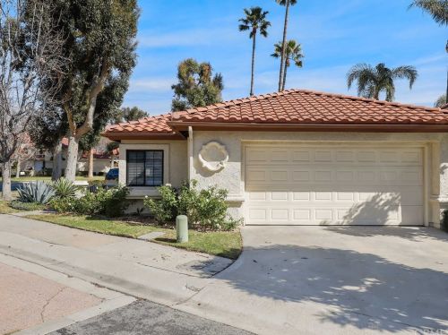 2752 Simi Hills Ln, Simi Valley CA  93063-2490 exterior