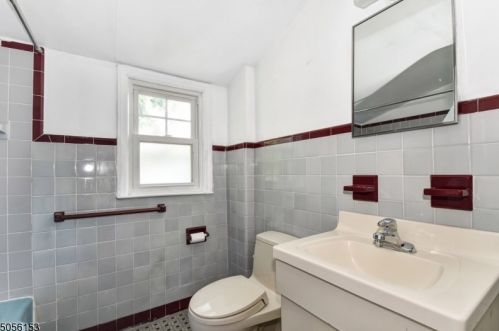 36 Martine Ave, Fanwood NJ  07023-1329 exterior