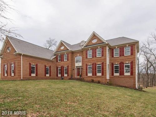 16812 Carmichael Pl, Purcellville VA  20132-9657 exterior