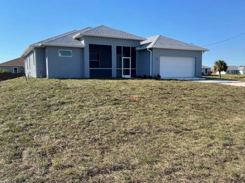 147 Grant Blvd, Lehigh Acres, FL 33974-9477
