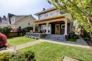 1625 36th Ave, Seattle WA  98122-3403 exterior