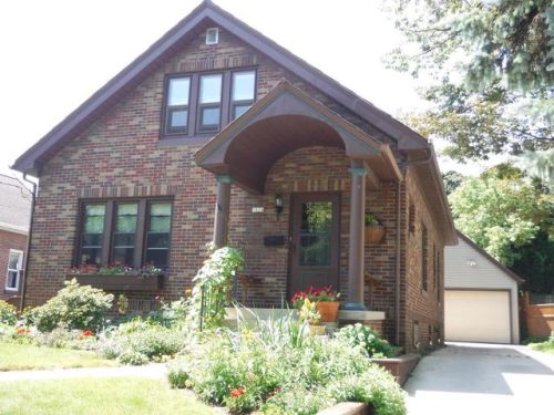 1026 14 St, Manitowoc WI  54220-3235 exterior