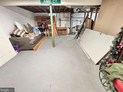 39 3rd St, Florence NJ  08518-2001 exterior