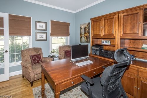 3 Shirewood Dr, Scotch Plains NJ 07076-2513 exterior