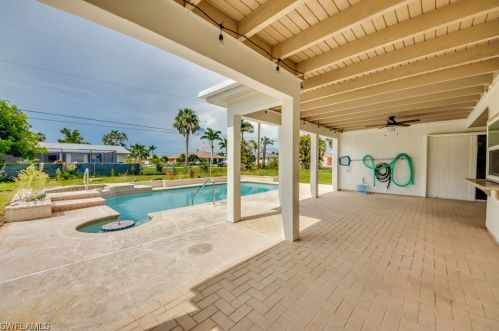 208 43 Ter, Cape Coral FL  33904-8425 exterior