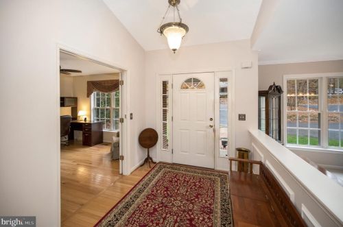 412 Happy Creek Rd, Locust Grove, VA 22508-5373
