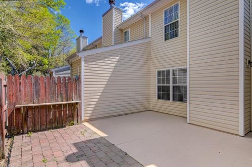 802 Remount Ct, Greensboro NC  27409-3068 exterior