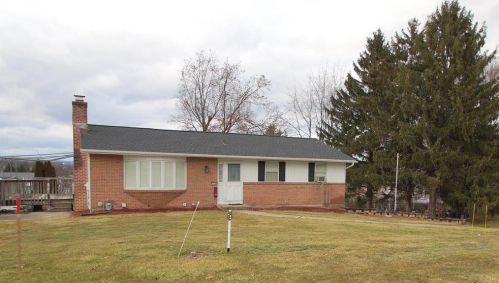 510 Scenic View Dr, Easton, PA 18040-7534