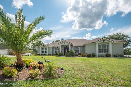 5000 Fawn Lake Blvd, Mims, FL 32754-6541