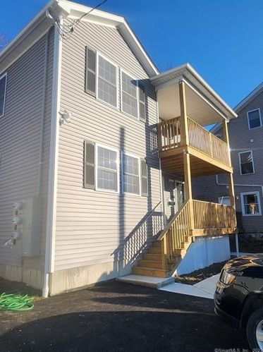1834 Seaview Ave, Bridgeport CT  06610-2731 exterior