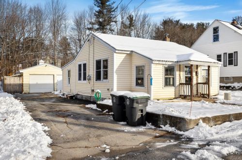 10 Lindy St, Allenstown, NH 03275-1106