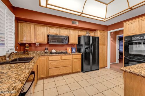 14659 Buttonwood Dr, Sun City AZ 85375-5748 exterior