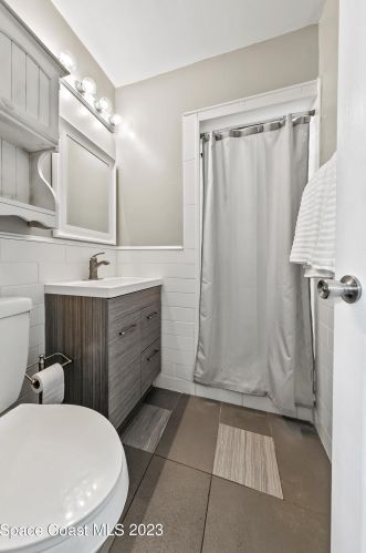 2002 Ivy Dr, Cocoa FL 32922-5439 exterior