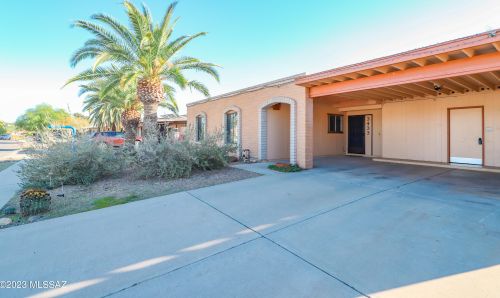 3433 Clarisse St, Tucson, AZ 85741-2033