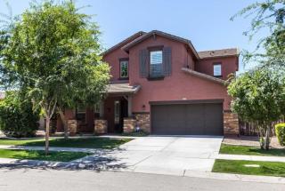 3913 Comstock Dr, Gilbert, AZ 85296-1945