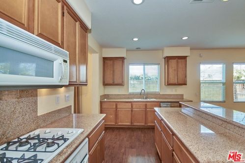 51 Freeman Ln, Buena Park CA  90621-5003 exterior