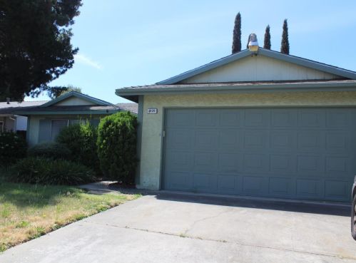 4120 Strathmore Way, North Highlands, CA 95660-2841