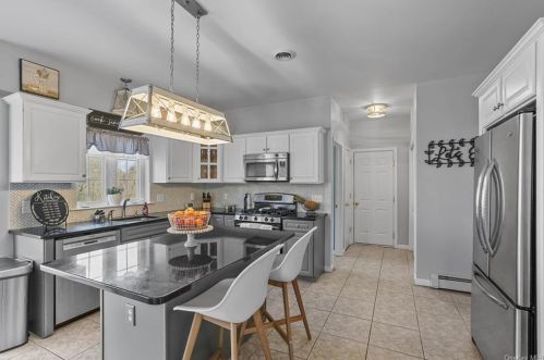 104 Dejong Ct, Montgomery NY  12549-1874 exterior
