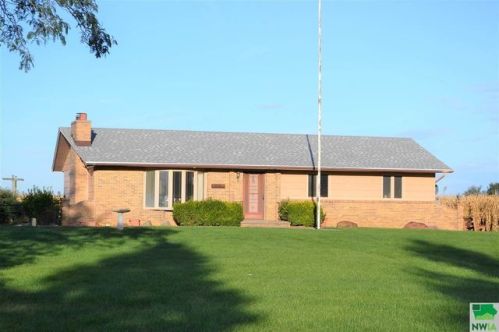 2218 Elma Rd, Homer, NE 68030-3018