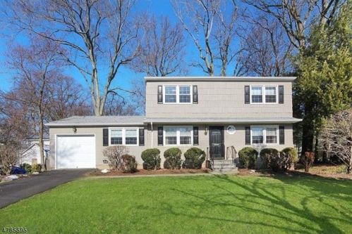 89 Kempshall Ter, Fanwood, NJ 07023-1515