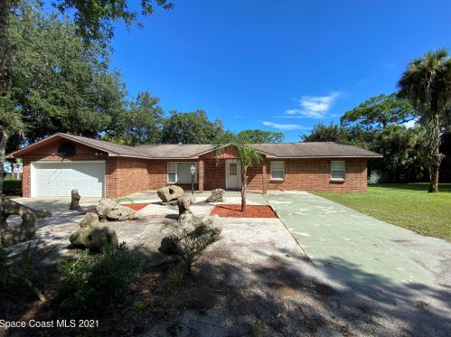 768 Buffalo Rd, Titusville, FL 32796-2602