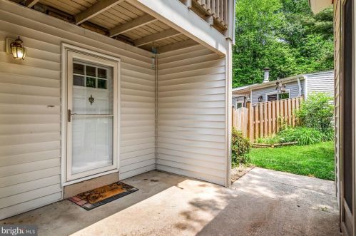2492 Linwood Ln, Woodbridge, VA 22192-3402