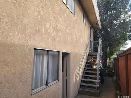 2924 Carmel St, Oakland, CA 94602-3464