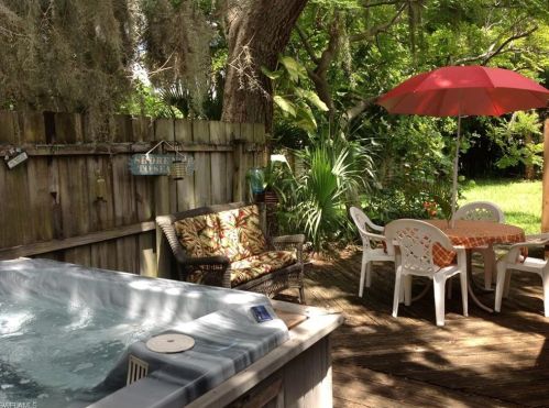 10881 Citrus Dr, Bonita Springs FL  34135-9035 exterior