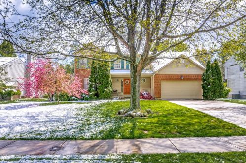 2130 Bruns Ln, Cincinnati, OH 45244-2906