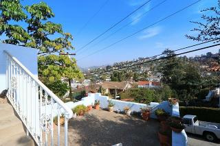 1303 Columbia Dr, Glendale, CA 91205-3503