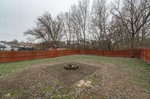 2569 Evergreen Dr, Covington KY  41017-9450 exterior