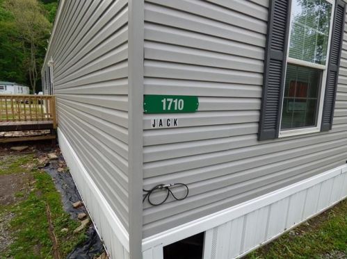 1710 Kirk Dr, Verona PA  15147-3917 exterior