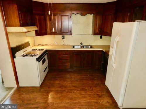 2219 Henlopen Ave, Wilmington DE  19804-3621 exterior