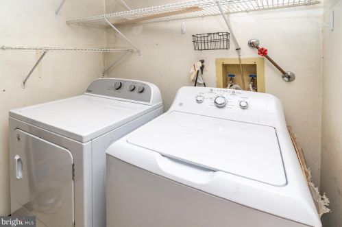 48 Drewes Ct, Lawrence Township NJ  08648-2634 exterior