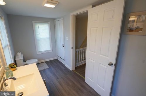 411 6th St, Laurel DE  19956-1363 exterior