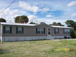 1466 Roberson Dr, Okeechobee, FL 34974-0442