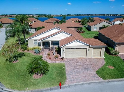 4320 Dunmore Dr, Winter Haven, FL 33884-3549