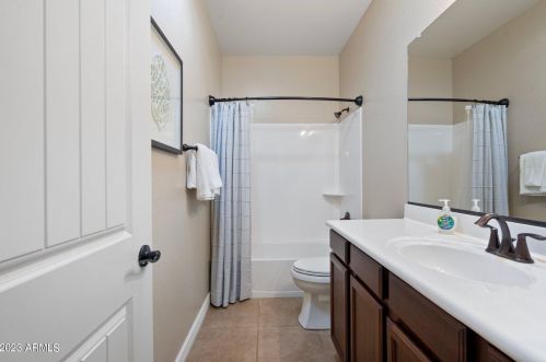 28305 44th Way, Cave Creek AZ  85331-3641 exterior