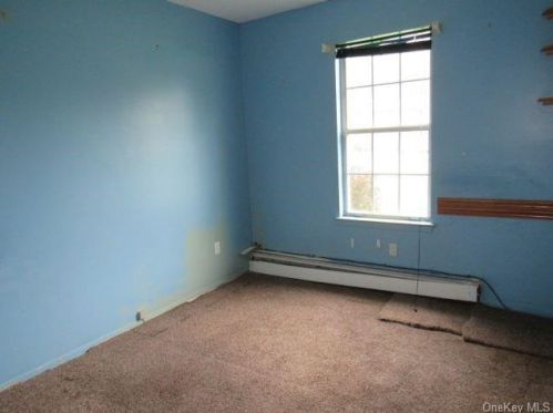 15 Capital Dr, Washingtonville NY  10992-1338 exterior