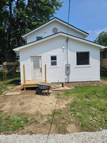 116 Lincoln St, New Lexington, OH 43764-1188